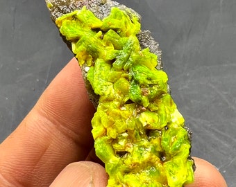 Natural ladder-like green mica crystal specimen,China #Q2