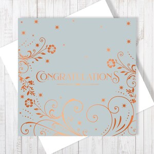Tarjeta de felicitación con estrellas florales vintage y elegante estampado de cobre