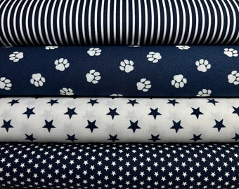 Paquet de tissus "Lissy" et tissus en coton au mètre avec pattes, pattes pour humains, chiens et chats avec étoiles et rayures en bleu foncé