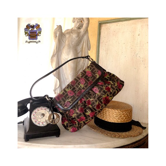 vintage fendi baguette
