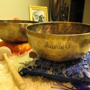 Himalayan Full Moon Singing Bowls 1.5kg to 1.9kg Free Shipping image 1