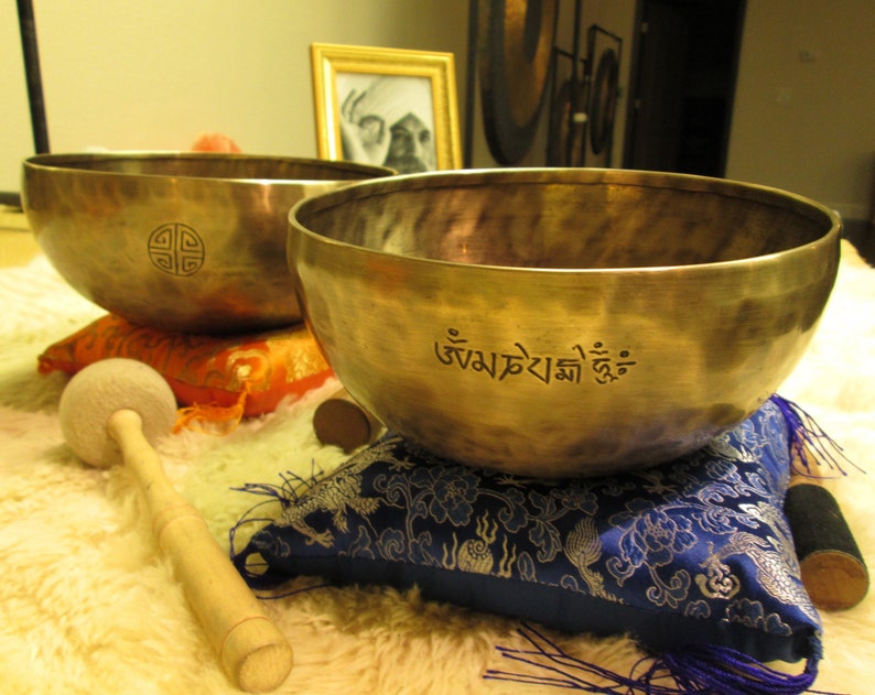 Himalayan Full Moon Singing Bowls 1.5kg to 1.9kg Free Shipping image 1