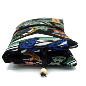 Tobacco bag/roller bag Leo Jungle black vegan image 2