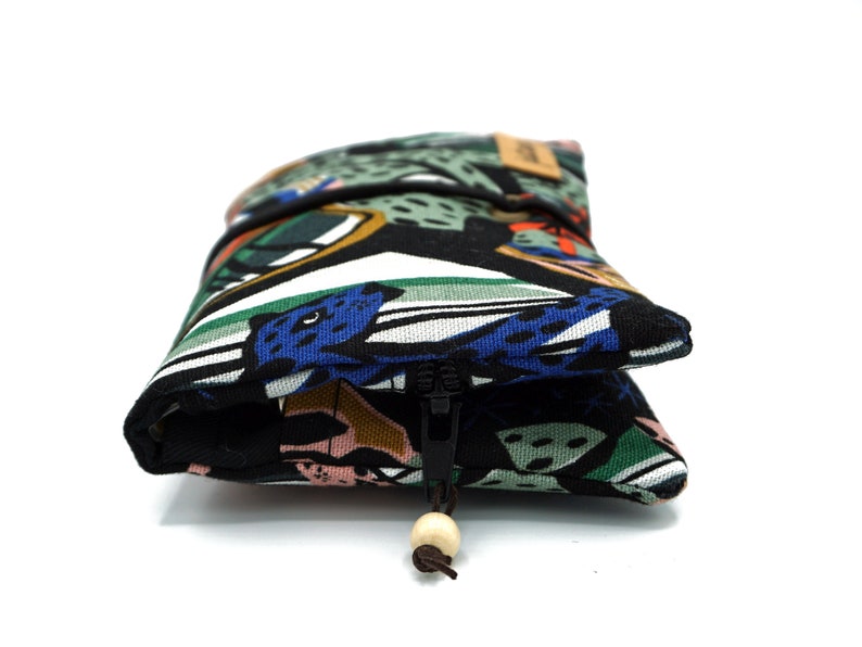 Tobacco bag/roller bag Leo Jungle black vegan image 2