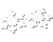 0.22 EUR pc. pendant wooden snowflake in white 10 pieces