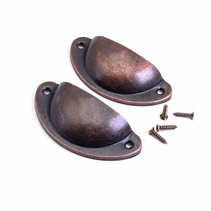 1.55 EUR/piece. Drawer handles shell handles in antique copper color, 2 pieces