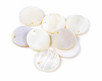 0.30 EUR/pc. Plates made of mother of pearl in white 20 mm 10 pieces
