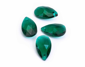 0.70 EUR/piece Vintageparts DIY glass cut pendant as drop in emerald green 22 mm 4 pieces