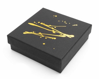 Gift box in black with golden pattern 9x9cm vintage parts DIY