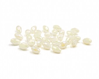0,10 EUR/pièce. Perles de verre vert clair 6 mm x 4 mm 30 pièces