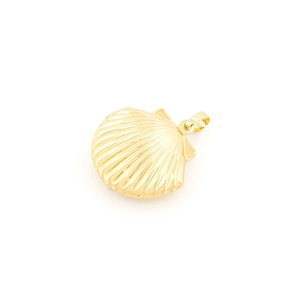 shell shaped locket made of brass 23 mm in gold color long-lasting plated Vintageparts DIY, make your own jewelry, pendants for necklaces