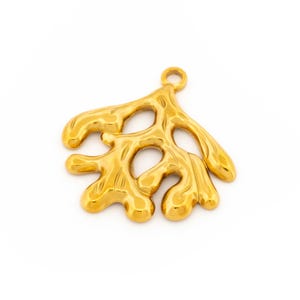 Coral pendant 27 x 25 mm made of 304 stainless steel with 18k gold IP coating