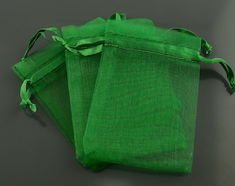 10 organza bags in medium green 9 x 7 cm