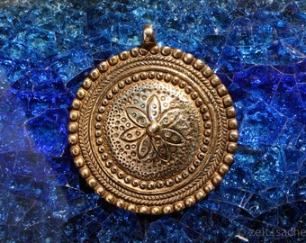 Pendant circle flower large ornamental circle pendant with flower African brass Ghana ethnic jewelry hand cast