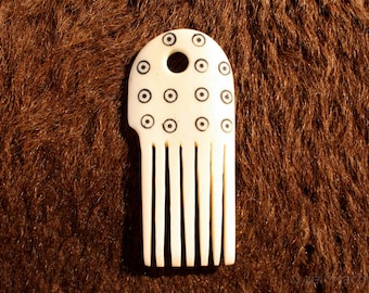 Beard comb made of bone with circle eyes, rustic bone comb, magical eyes, LARP, unique, early Middle Ages for men