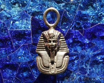 Pendant Tutankhamun Egypt Amulet Pendant Death Mask of Egyptian Pharaoh Tutankhamun Museum Replica Egyptian Necklace Archeology