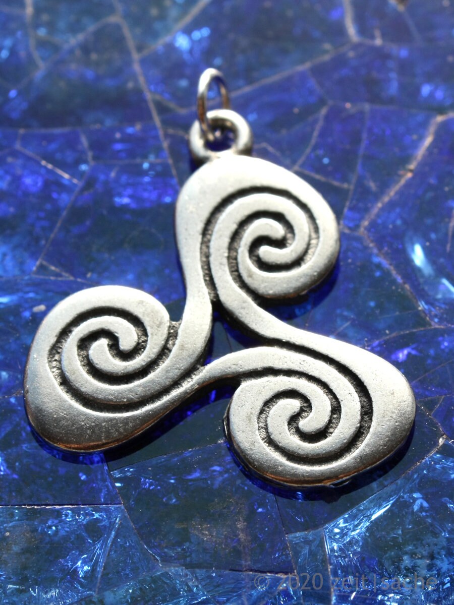 NEU sehr schöner keltischer Anhänger Triskele Triskel aus Bronze Kelten Druide 