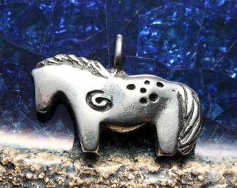 Pendant Spotted Pony American Indian Style Horse Pendant with Indian Painting Horse Motif Indian Pony Indian Jewelry Spirit Animal