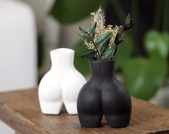 Concrete Mini Booty Vase, black bum vase for dried flowers, arty home decor, gift for best friend, unique home decor, unique black vase