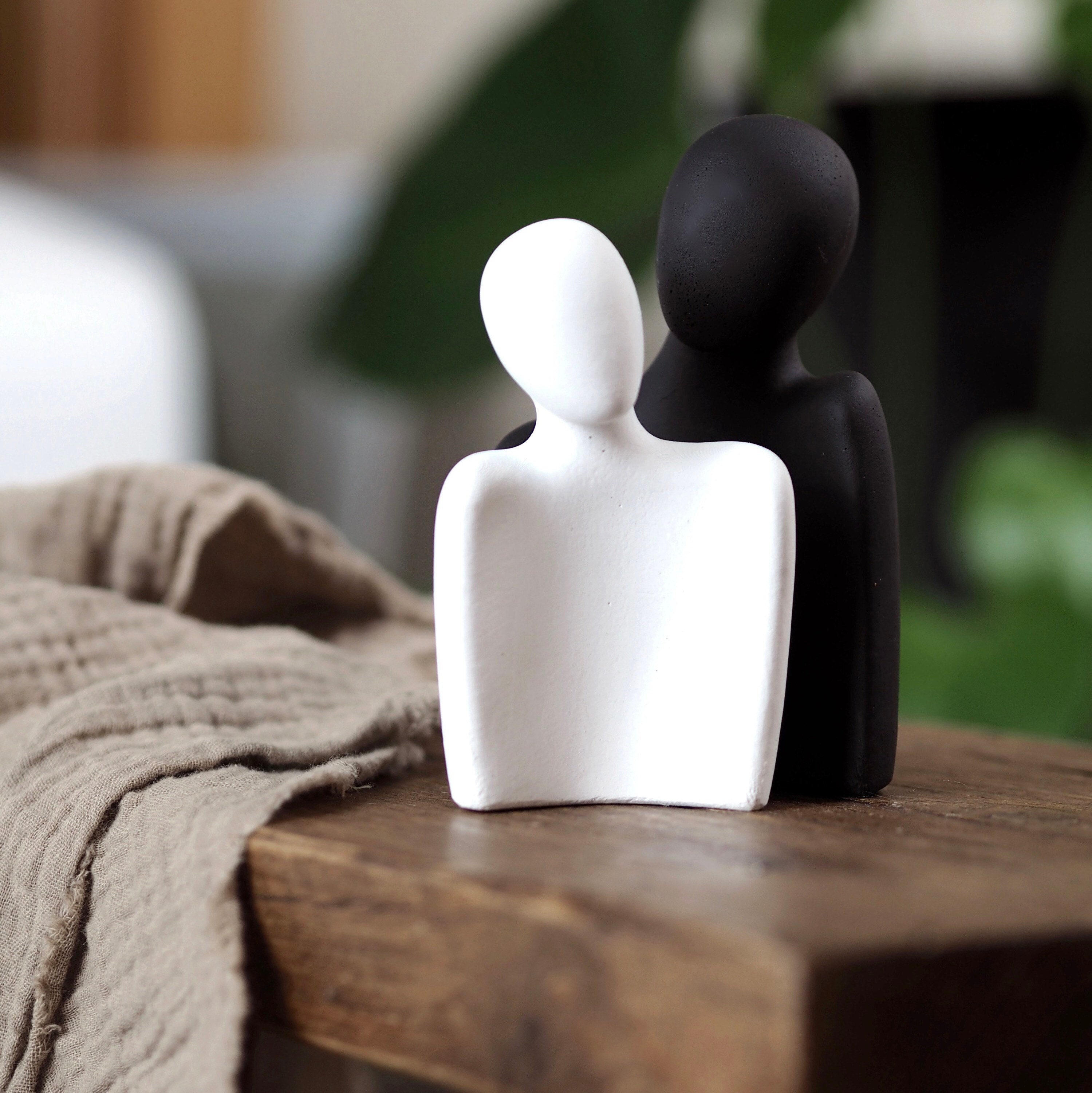 Concrete silhouette couple ornament, sculpture figurines, shelf decor, lovers couple statue, coffee table decor, minimalist decor, gift idea Concrete silhouette couple ornament, sculpture figurines, shelf decor, lovers couple statue, coffee table decor, minimalist decor, gift idea