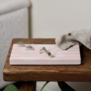 Handmade Concrete Ring Display Tray: Home and Shop Organiser