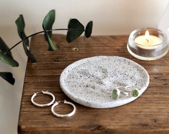 Concrete Moon Face Trinket Dish, Ring tray, Unique white Jewellery Dish | jewelry organization, vanity tray, handmade natural trinket holder