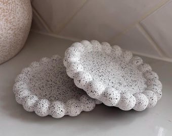Speckled Granite Bubble Coaster: Modern Trinket Dish, Minimalist Decor