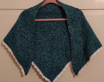 Triangle crochet shawl