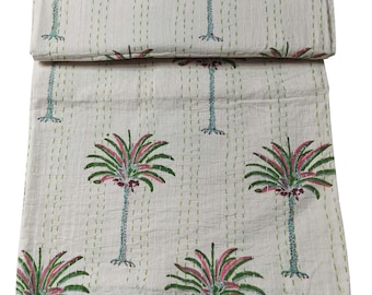 Palm Tree Kantha Quilt, Handsydd bomullsöverkast, Heminredning Blommigt överkast