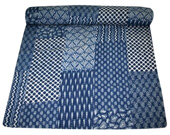 ブルーパッチワークカンタキルト：インドのブロックプリントベッド