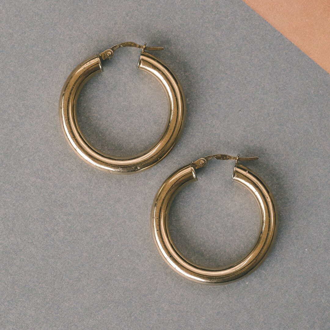 Silvia Gold Hoop Earrings - Vintage Style
