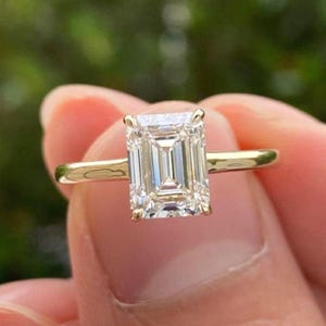 2 Ct Emerald Cut Moissanite Engagement Ring, Emerald Cut Ring, Moissanite Engagement Ring, Solitaire Emerald Cut Ring.