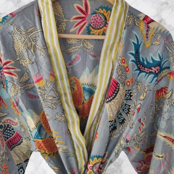 Crown Print robes, bridesmaid kimono robe, floral kimono, Beautiful bridal kimono, Indian floral gown, Indian floral robe, printed organic
