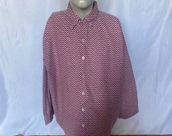 Vintage 1980's/90s  long sleeved shirt with an abstract  print and a  52" chest .