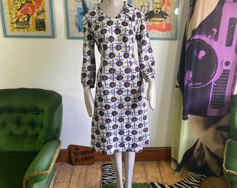 1970S Dress with Oversized Collar and Flower Pattern