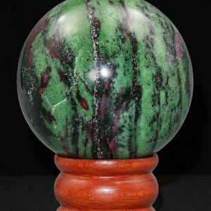 Esfera de zoisita rubí rosa: Bola de cristal Anyolite de 85 mm, decoración metafísica