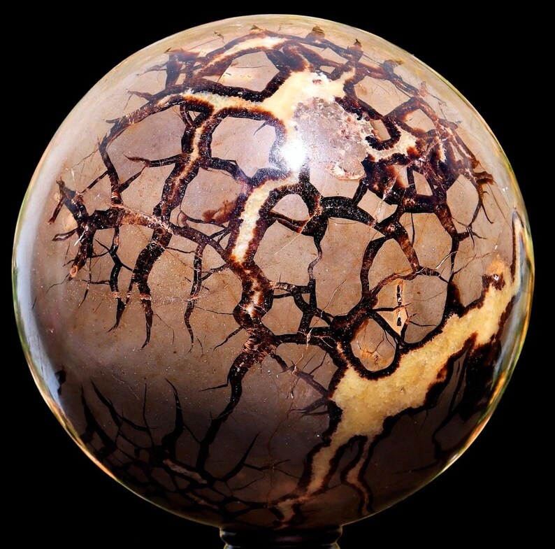 Esfera de septaria amarilla (235 mm): Cristal decorativo para el hogar con temática Reiki imagen 5