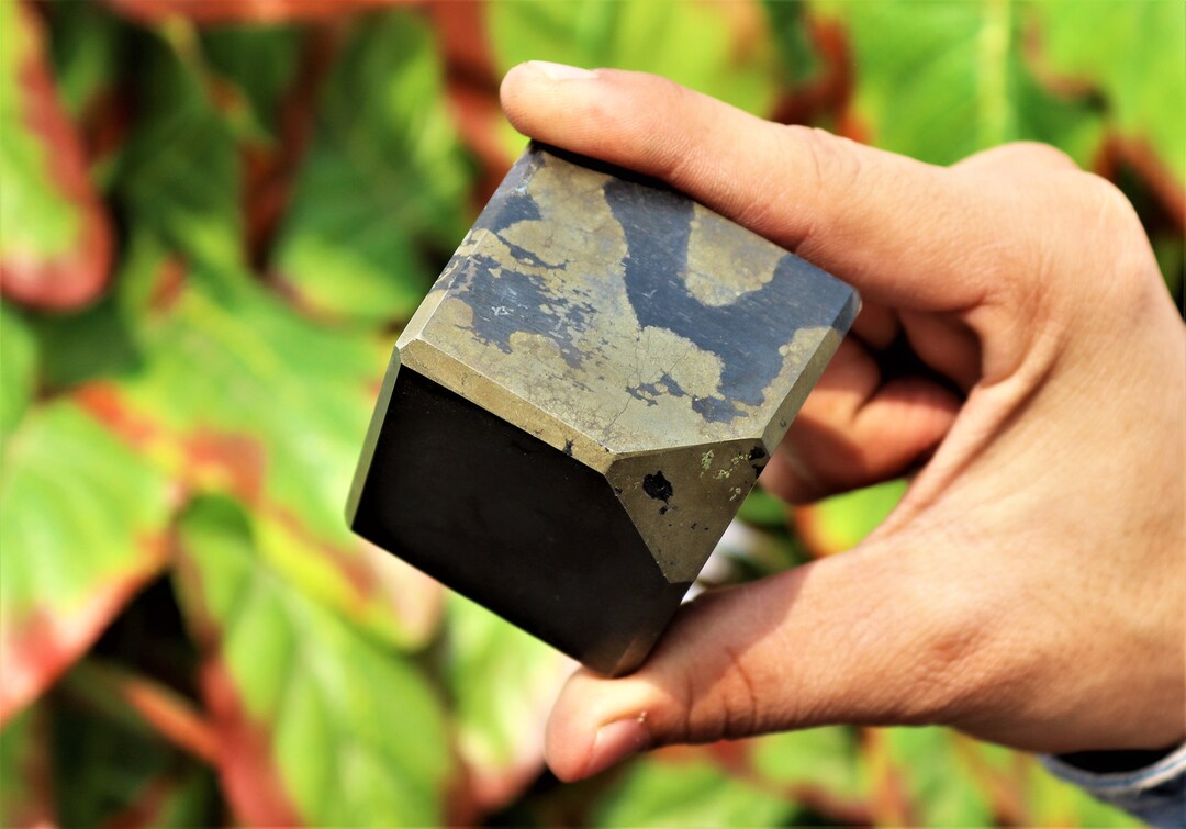 Natural Apache Gold Crystal Cube Square A Quality 40MM Energy Stone for Meditation and Healing