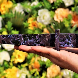 インディゴガブロ メルリナイト オベリスクタワー：形而上学的ヒーリングクリスタル、200 mm 画像 3