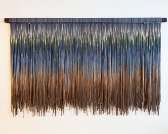 Glockenblumenbecken Fibre Art Wandbehang: Dip Dye Wandteppich