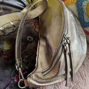 IDA L Großbodybag Schultertasche Tasche Umhängetasche Slingbag Mit Möglichkeit Gurt wechseln inkl 2 Gürtel