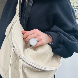 IDA Extra XXL Große Leder Slingntasche Funny  Umhängetasche Sling Slingbag Ledertasche Großbody  Großbodybag Bauchtasche personalisiert