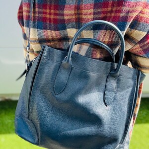 LOLA bag handbag leather bag crossbody shopper various colors super beautiful classic and casual image 2
