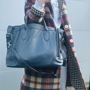 LOLA bag handbag leather bag crossbody shopper various colors super beautiful classic and casual image 1