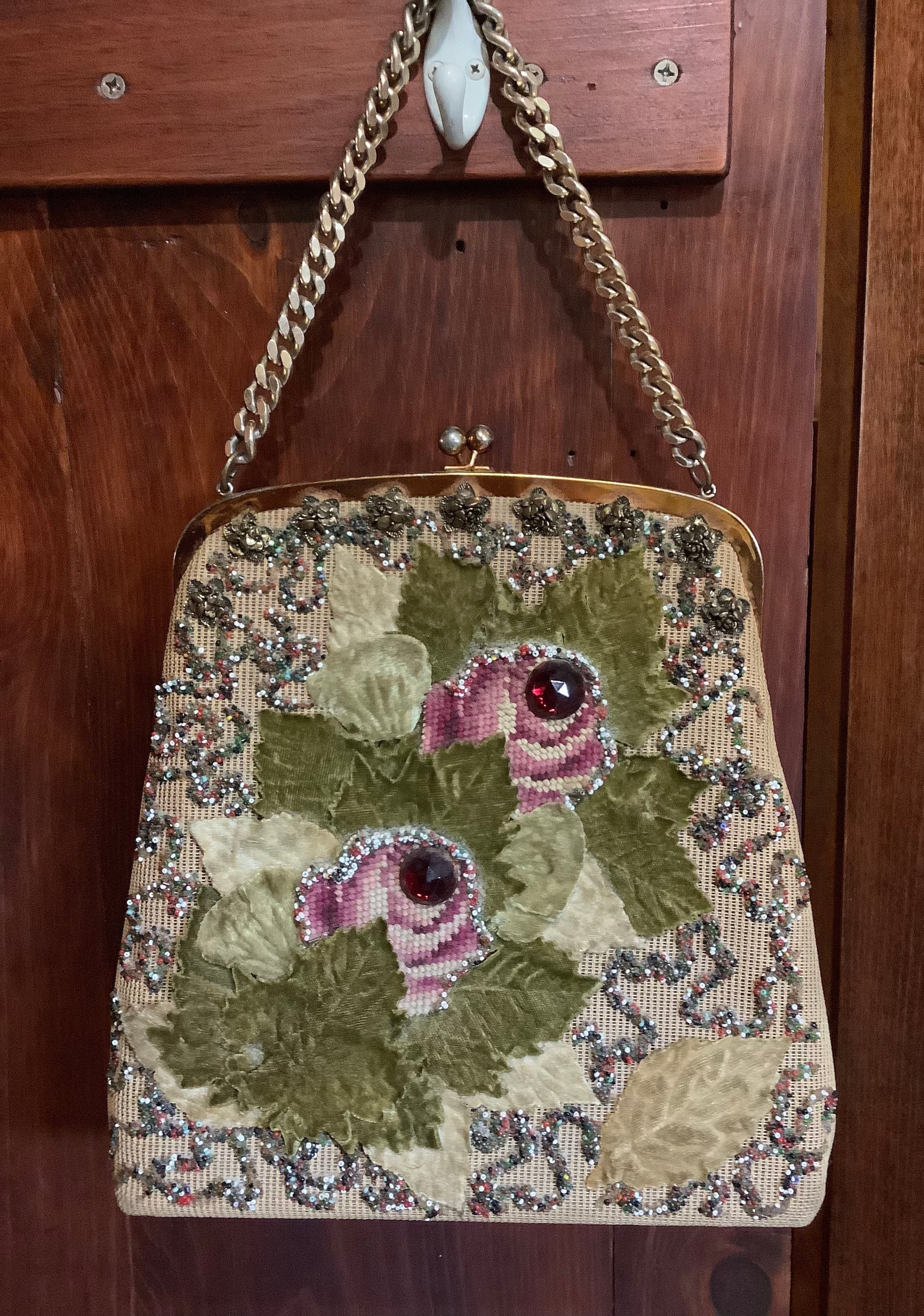 Tallinn, Estonia-August 2019, Vintage Wicker Handbags in Antique Shop.  Accessories Stock Photo - Image of details, handbag: 158092474