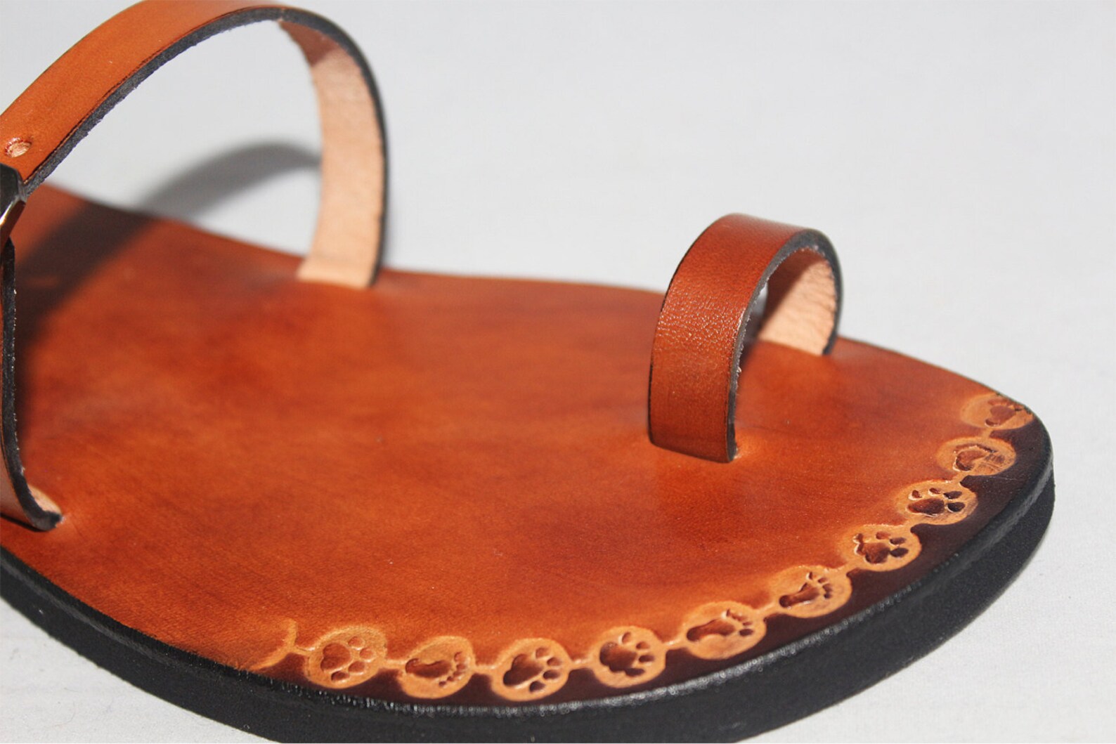 toe ring flats