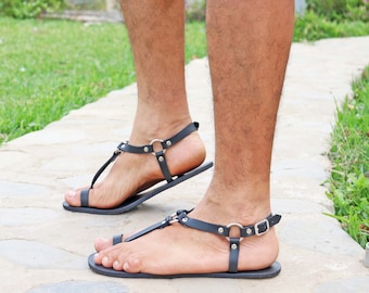 Leather Sandals With Metal Rings - Shine M