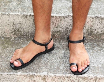 DREAM M - sandales à anneau d'orteil en cuir/ sandales pour hommes aux pieds nus/ sandales à bride à la cheville/ sandales grecques pour hommes/ sandales en cuir spartiates