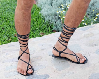 Sandalias minimalistas de cuero descalzo, sandalias de cuero griego, sandalias de hombre de moda hechas a mano, sandalias gay - Aquiles M