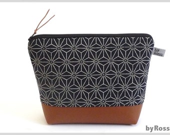 Cosmetic bag L, toiletry bag made of Japanese fabric with Ashanoha pattern, classically beautiful, unisex gift